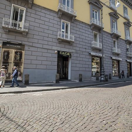 مبيت وإفطار نابولي Le Stanze Di Piazza Dei Martiri المظهر الخارجي الصورة