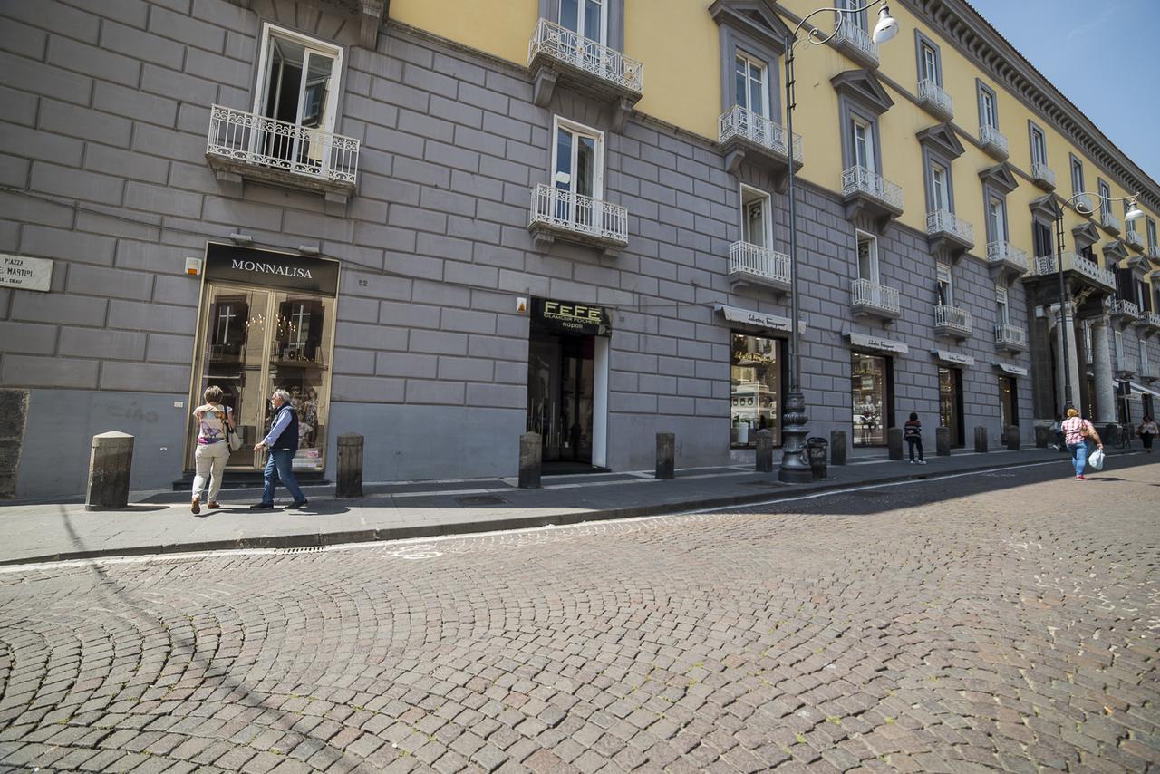 مبيت وإفطار نابولي Le Stanze Di Piazza Dei Martiri المظهر الخارجي الصورة