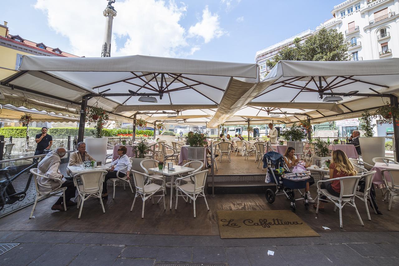 مبيت وإفطار نابولي Le Stanze Di Piazza Dei Martiri المظهر الخارجي الصورة