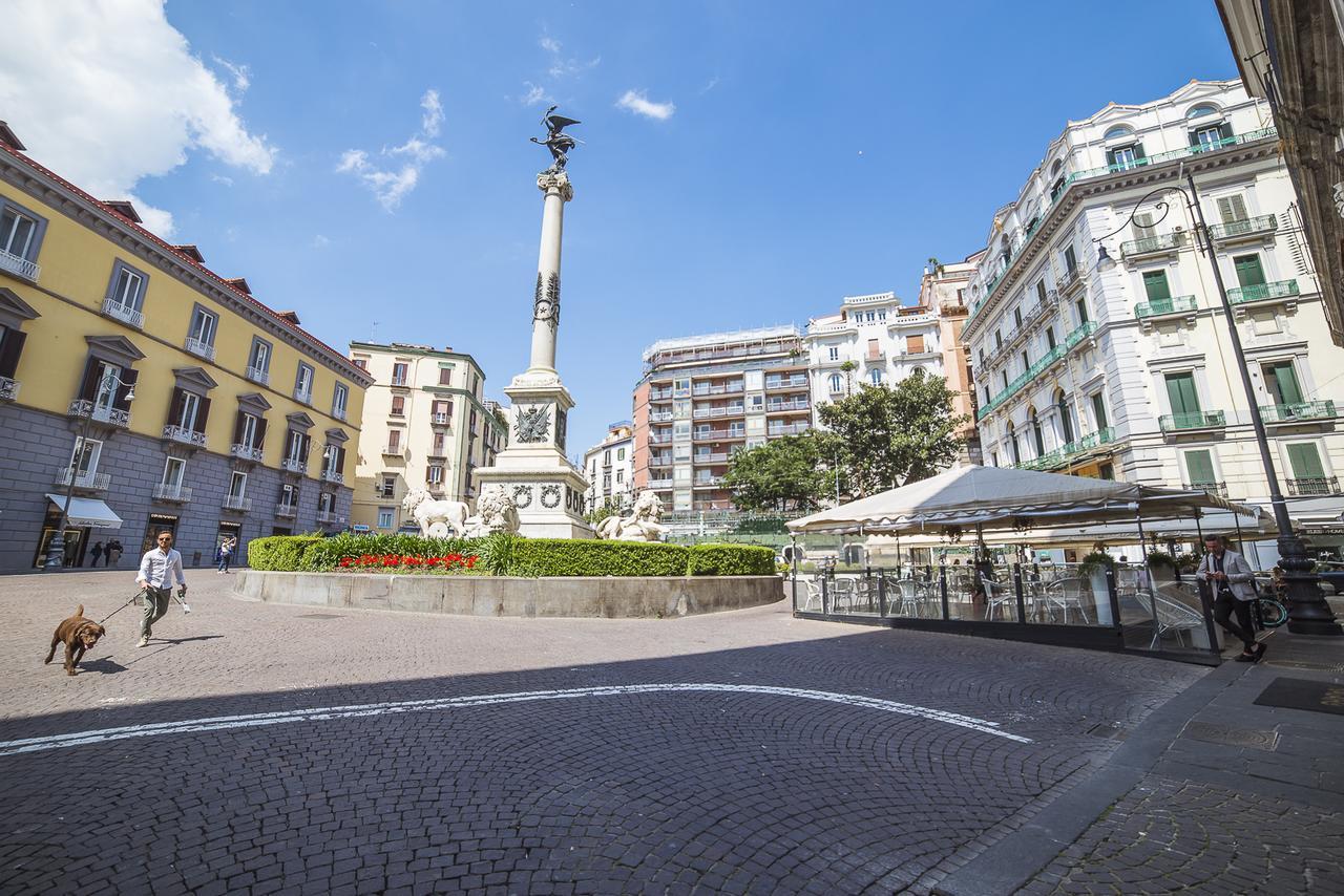 مبيت وإفطار نابولي Le Stanze Di Piazza Dei Martiri المظهر الخارجي الصورة